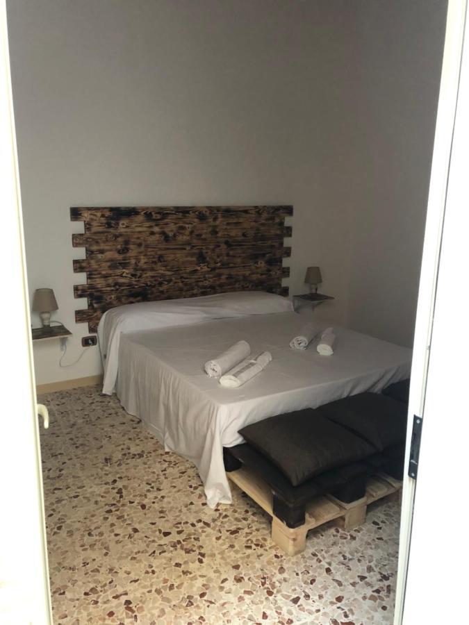 La Casa Di Vincenzo Lägenhet Syrakusa Exteriör bild